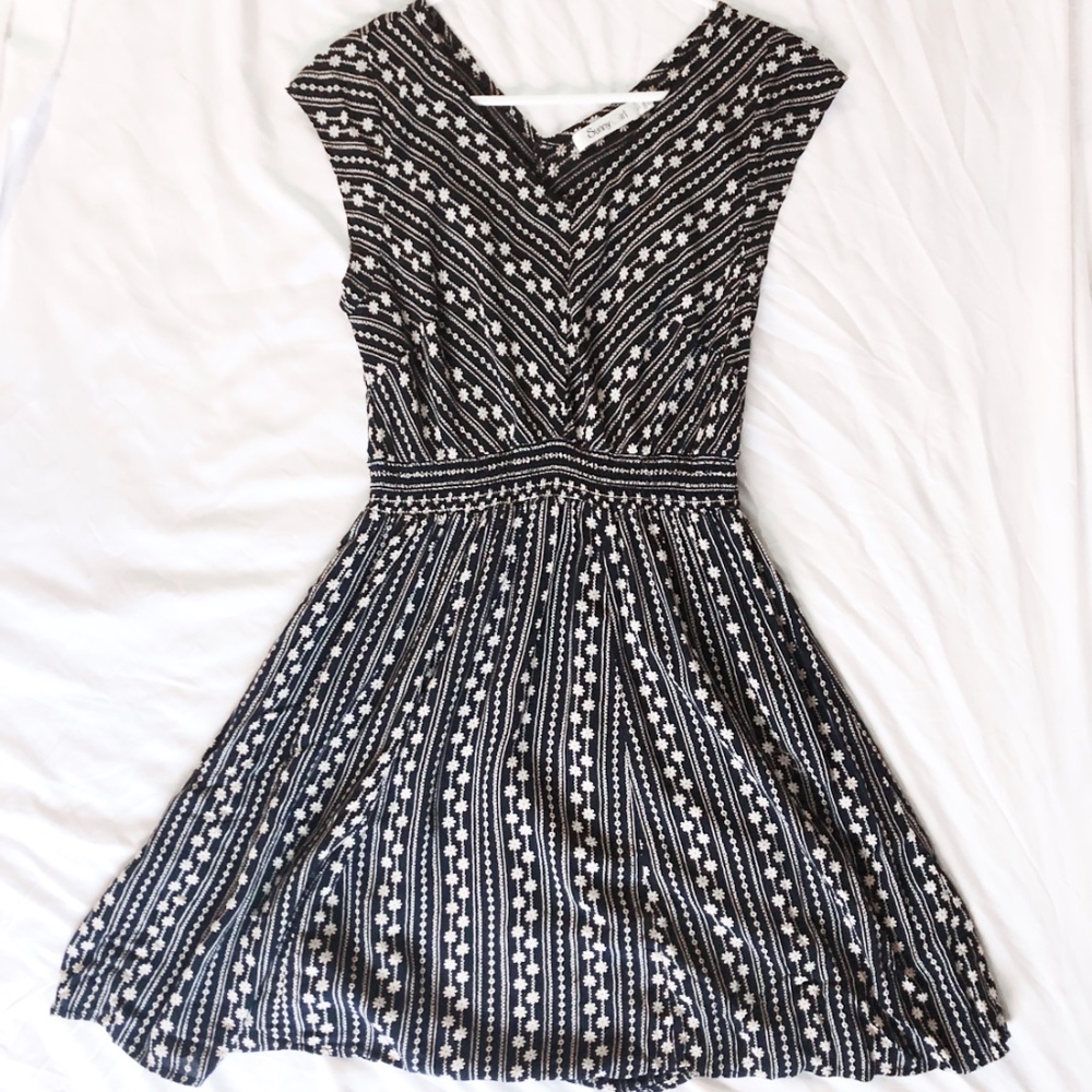 Modcloth Sunny Girl Daisy Print Navy Dress L